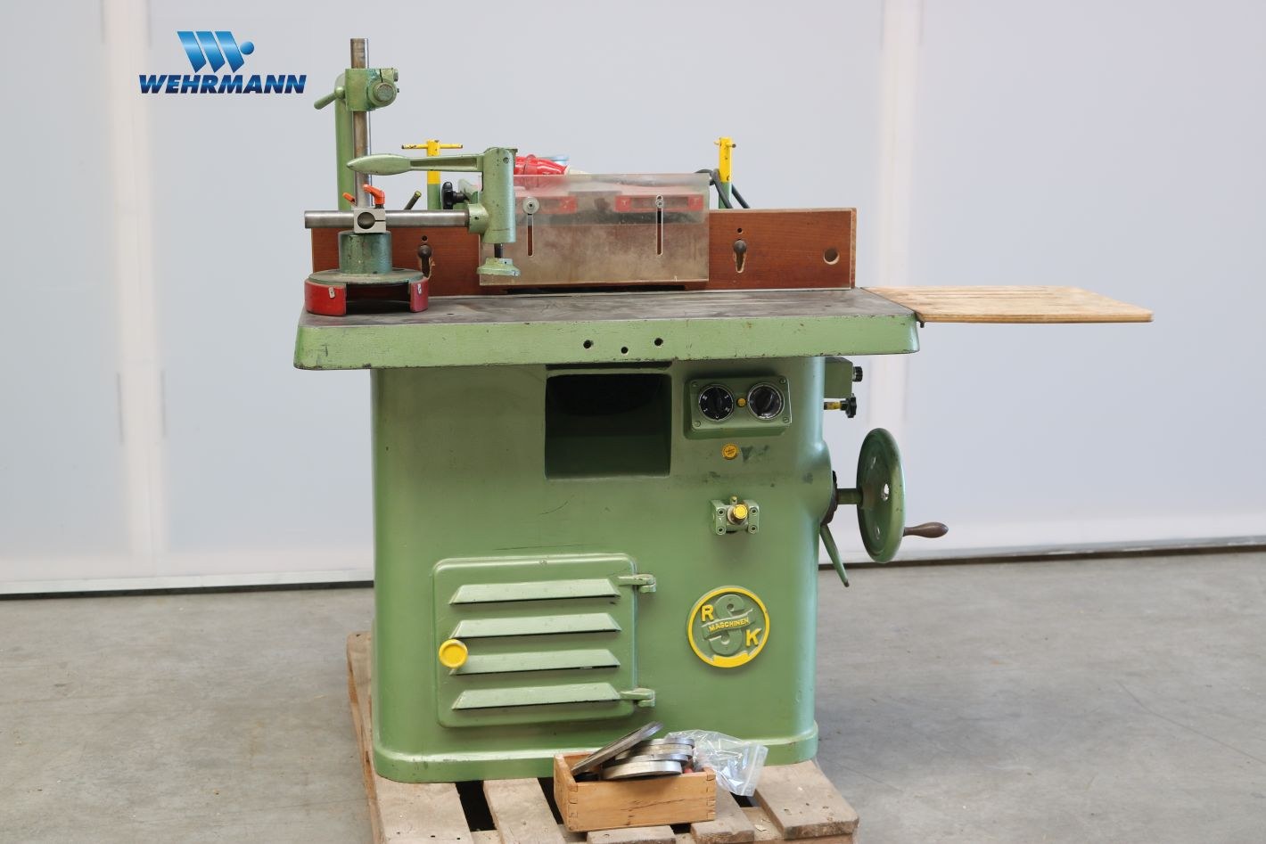 Spindle milling machine /  / 