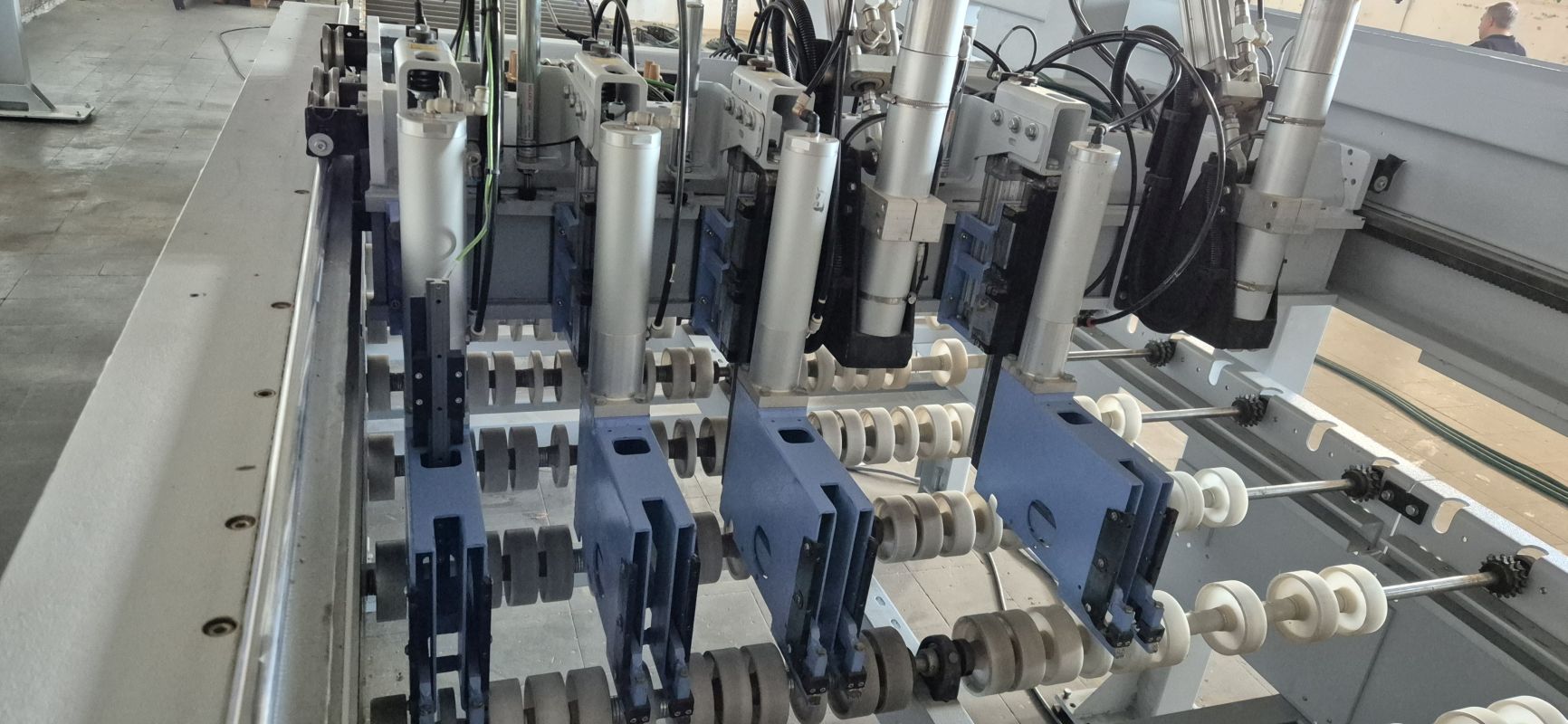 Cross cutting saw / HOLZMA / PROFI HQP 11/16/56/L/X