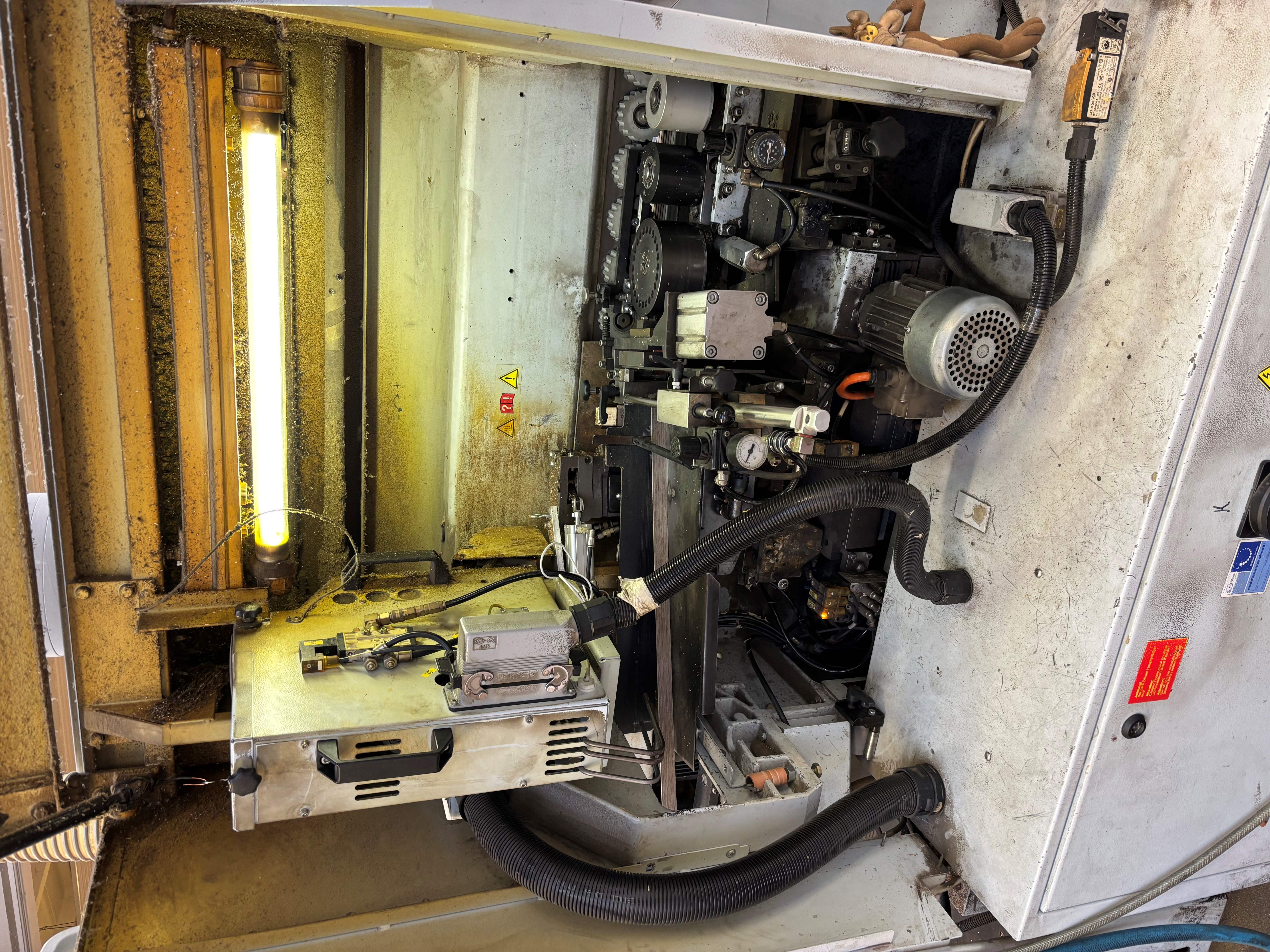 edge banding machine with workpiece return system / BRANDT / KDF 680