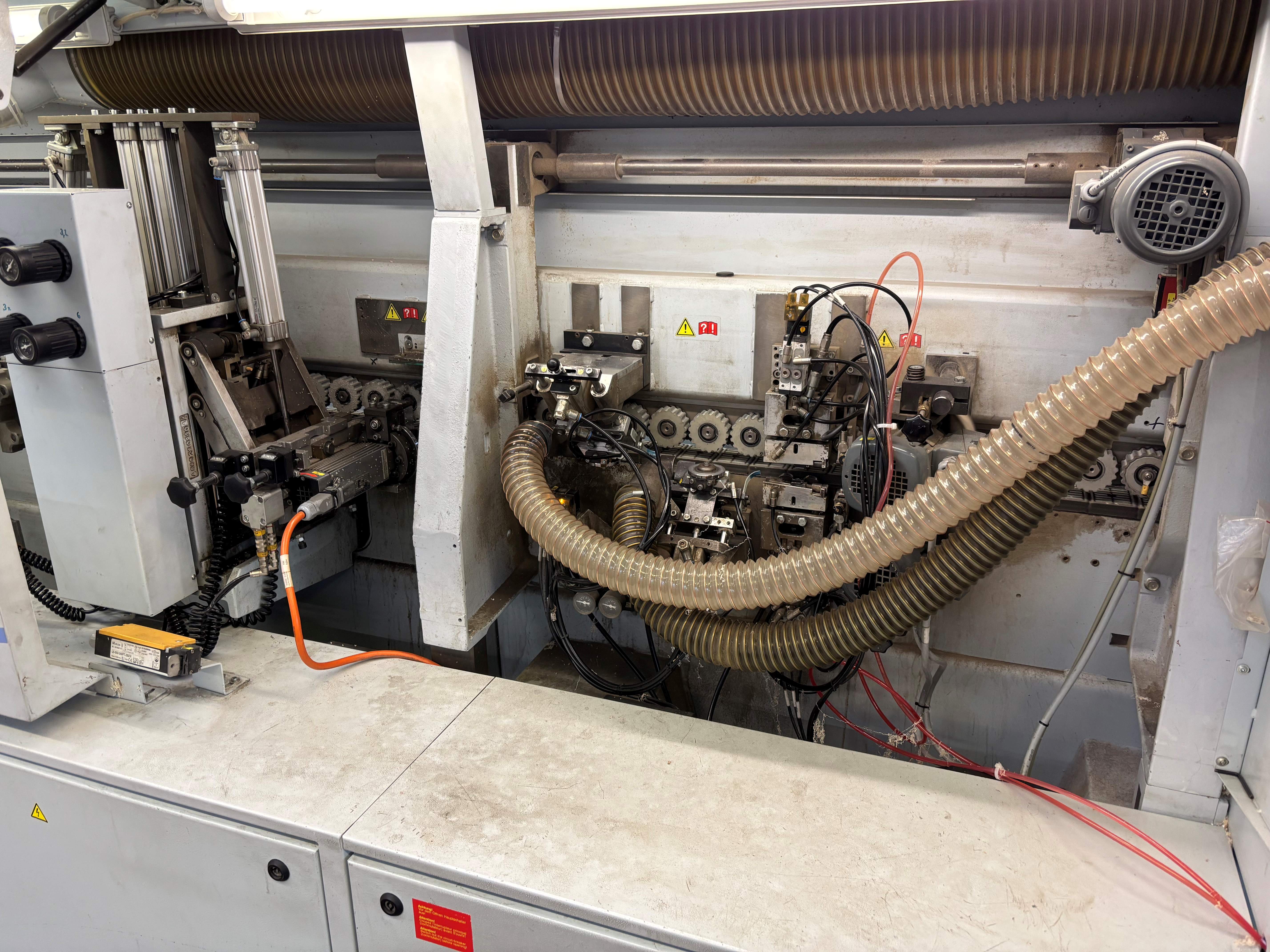 edge banding machine with workpiece return system / BRANDT / KDF 680