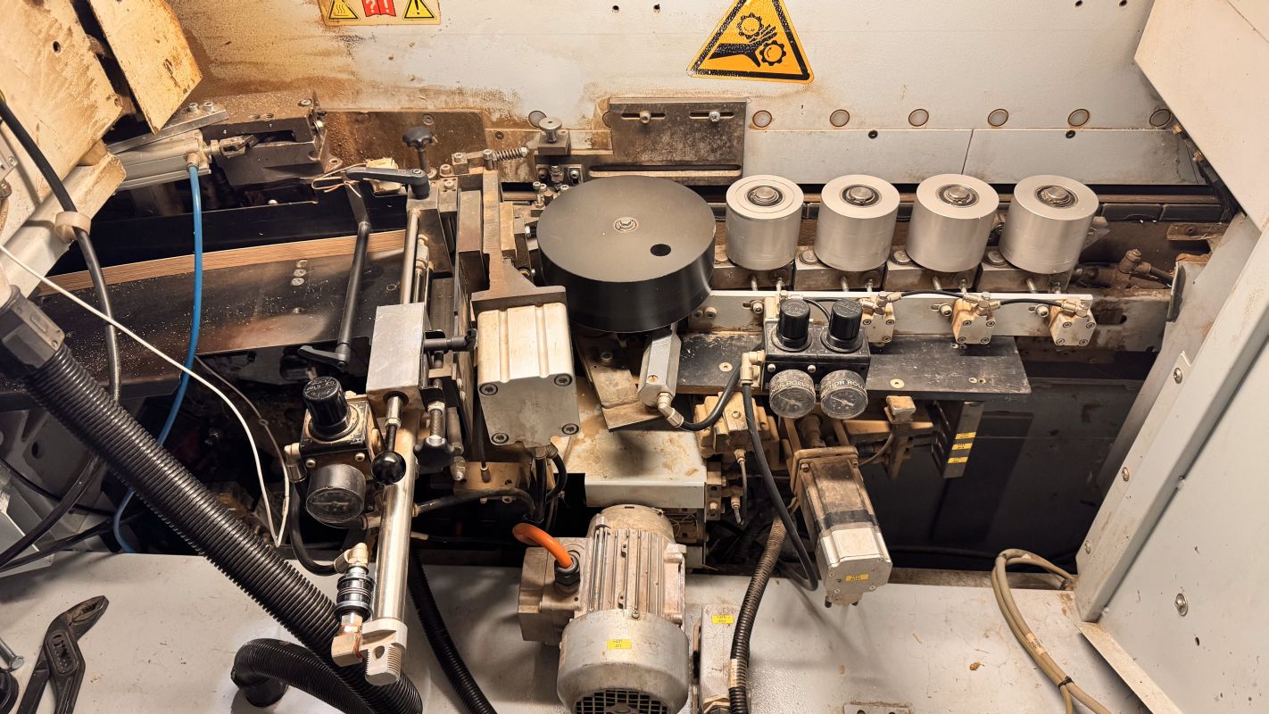 Single sided edge banding machine with Workpiece return / BRANDT / KDF 991