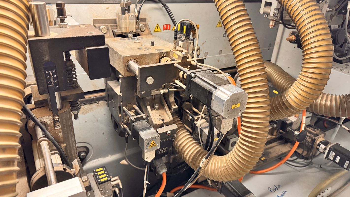 Single sided edge banding machine with Workpiece return / BRANDT / KDF 991