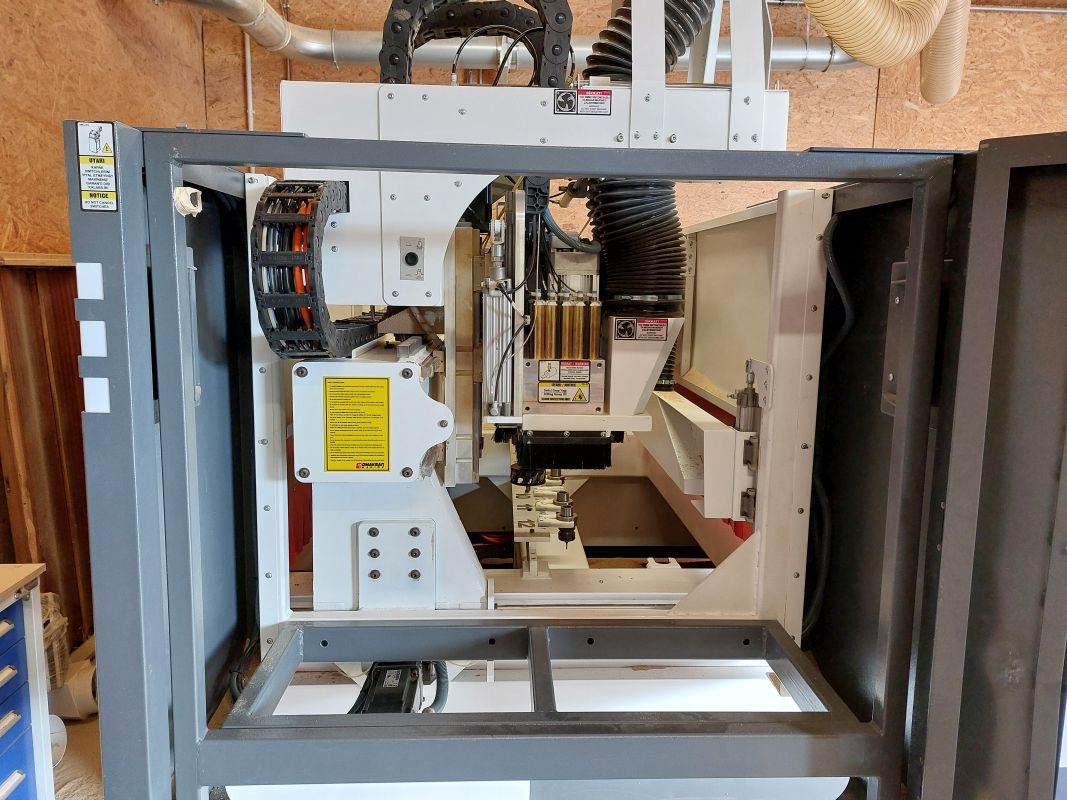 3-axis nesting machine / Omaksan / Mastercraft 2137