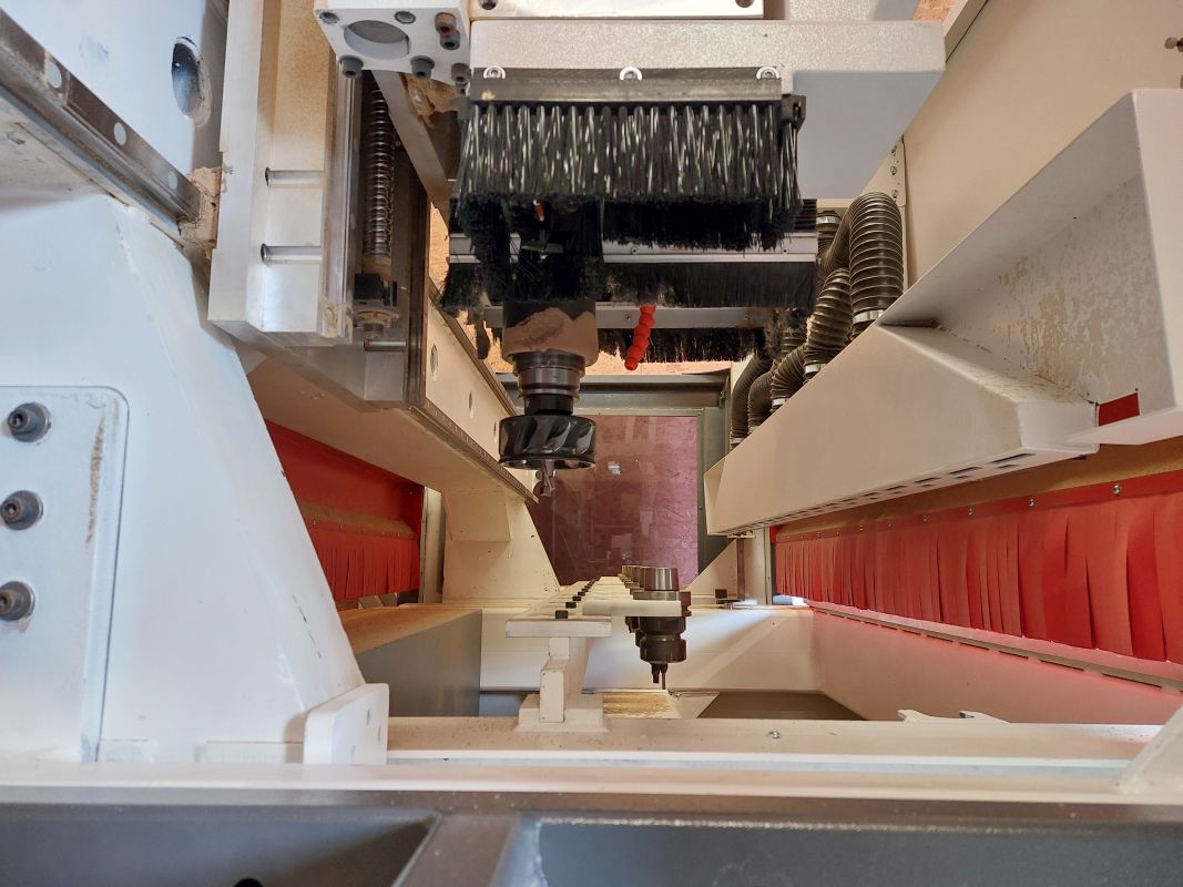 3-axis nesting machine / Omaksan / Mastercraft 2137