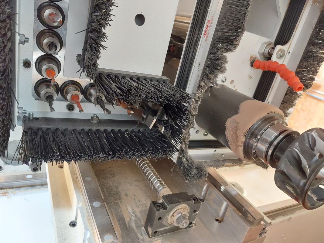 3-axis nesting machine / Omaksan / Mastercraft 2137