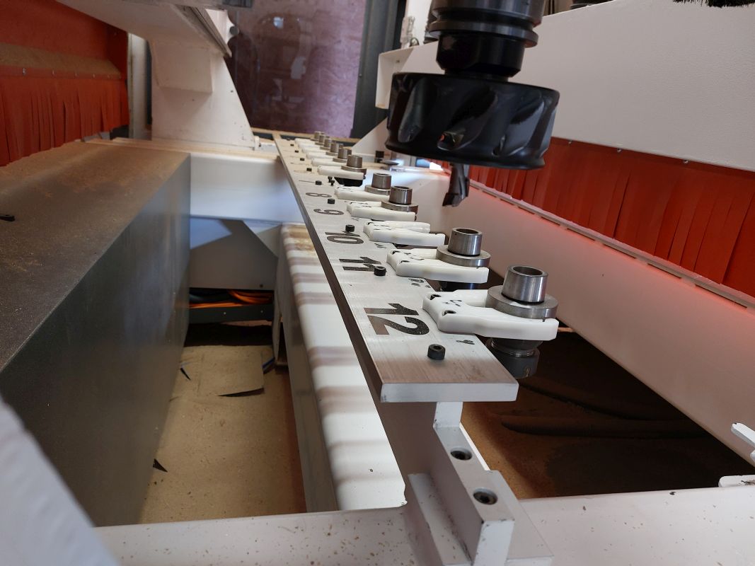 3-axis nesting machine / Omaksan / Mastercraft 2137