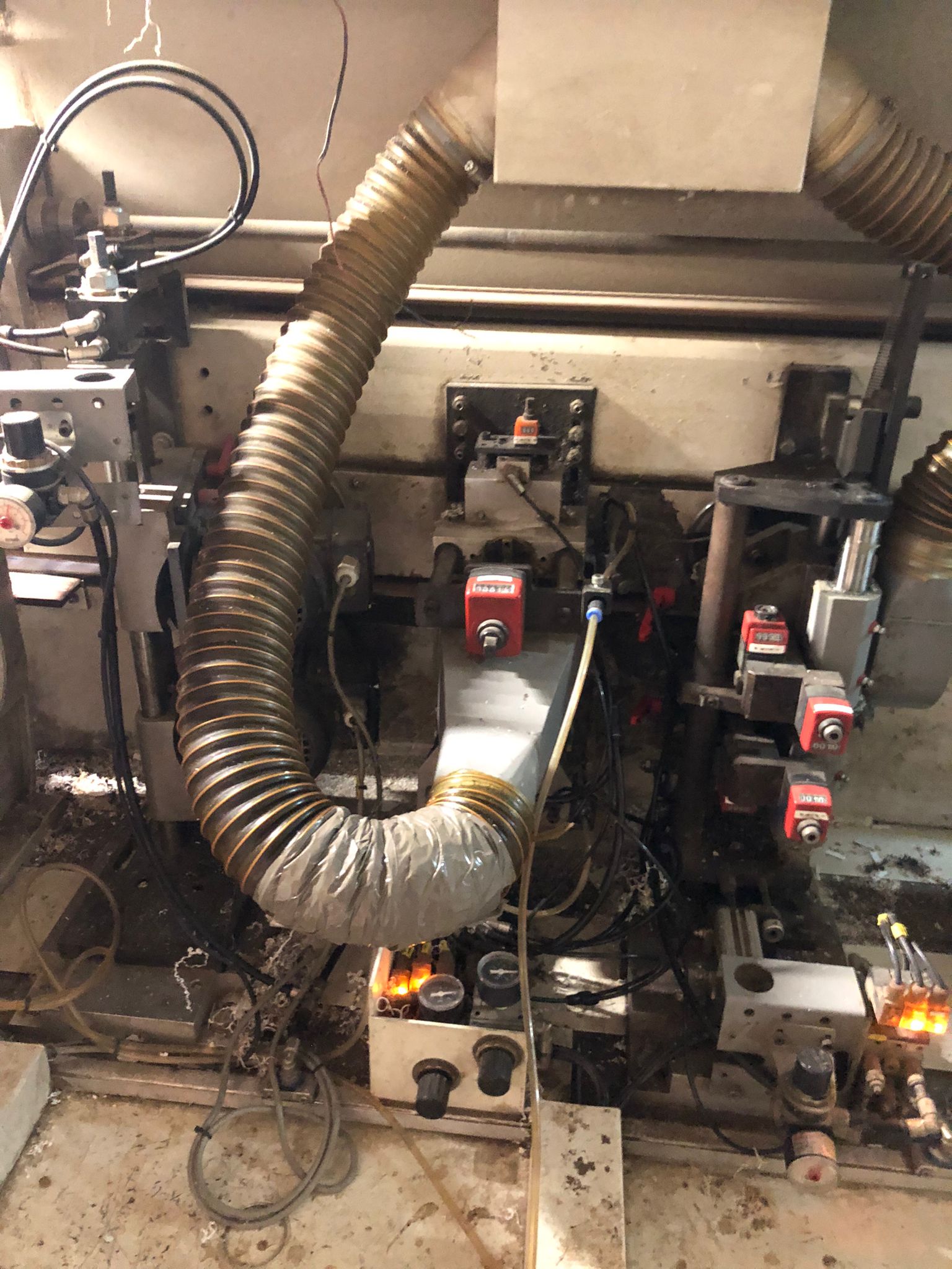 single-sided edge banding machine  / IMA / Advantage 550
