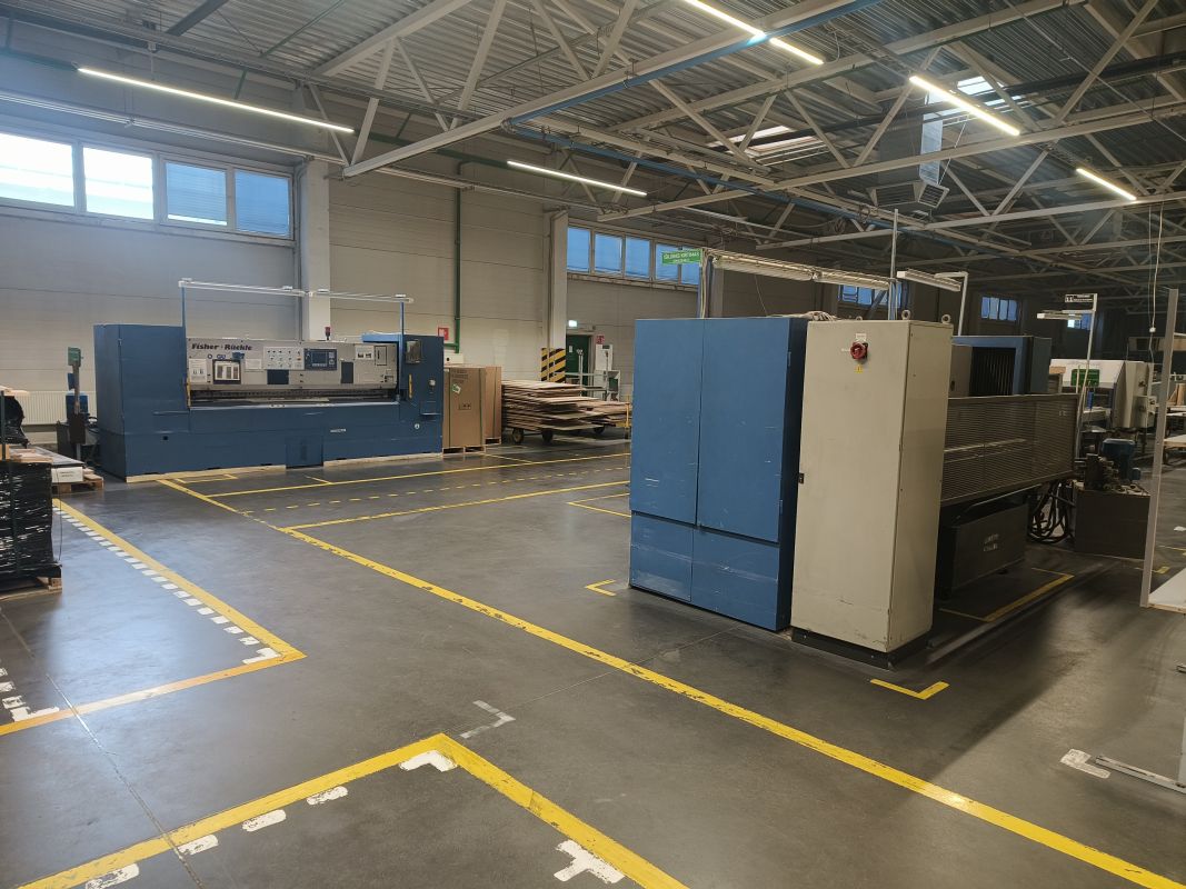 veneer cutting guilotine /  / Monguzzi