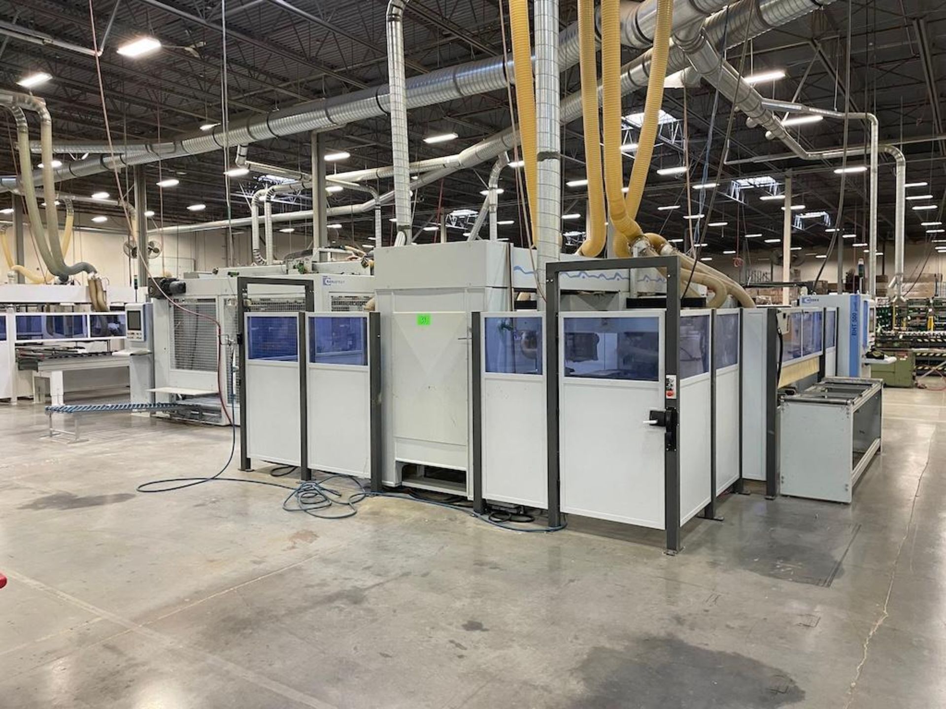 CNC machining center with destacking system  / WEEKE / BHT