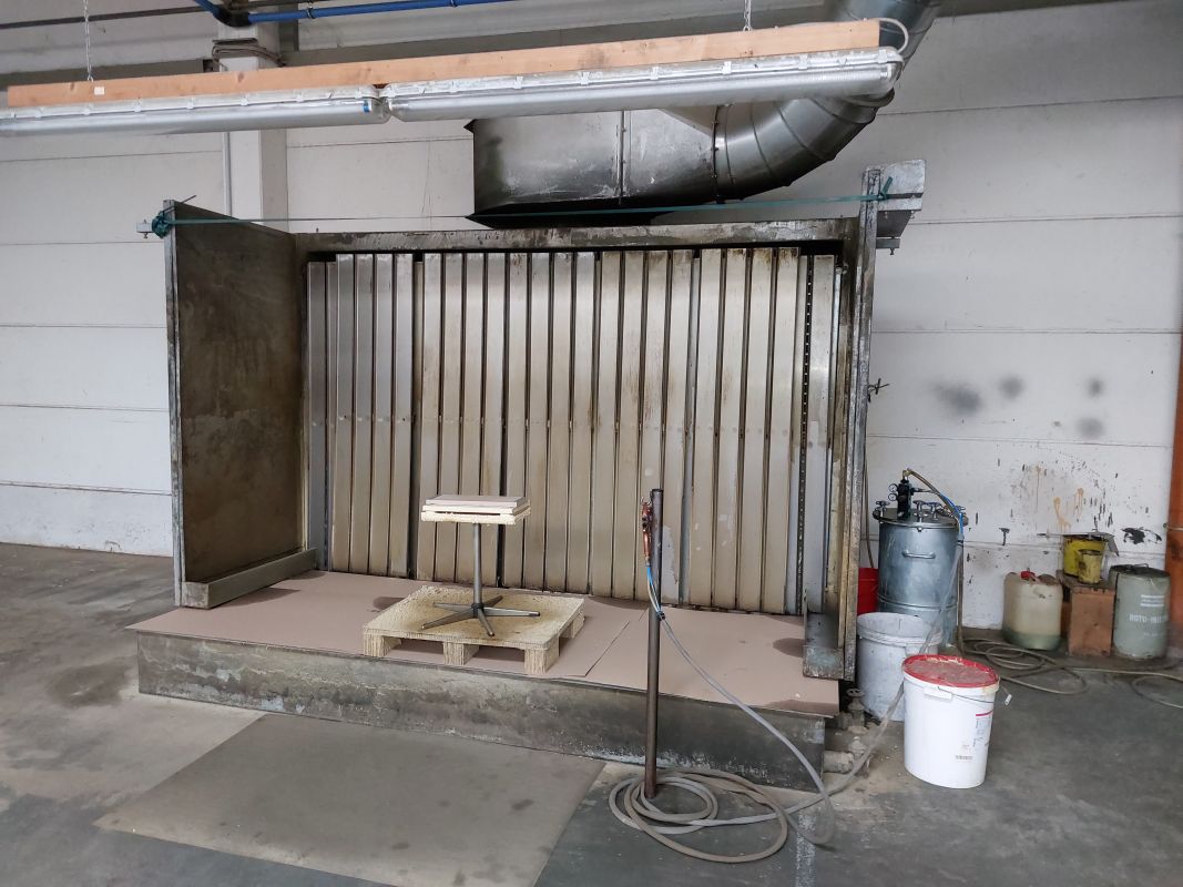 spray wall / N/A / spray wall / N/A /