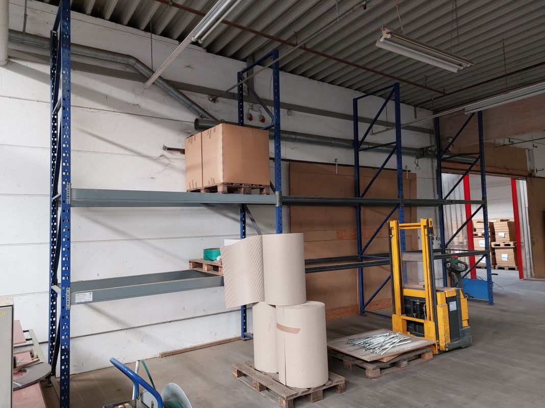 Pallet racking systems / N/A / 